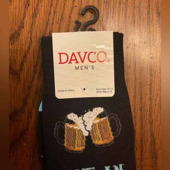 Graphic men’s socks  - happy hour - Picture 2 of 2